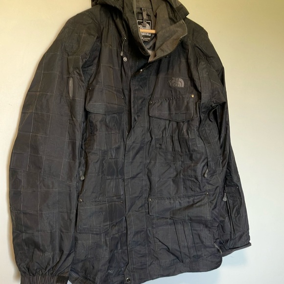 The North Face Grey Black Hyvent Recco Cryptic Jacket with Hood - Picture 2 of 12